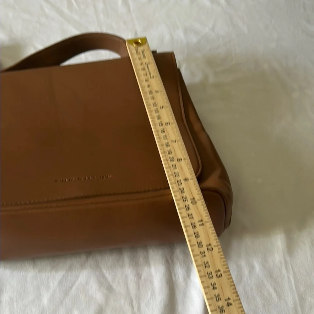Classic Brown Messenger Bag with Structured Design